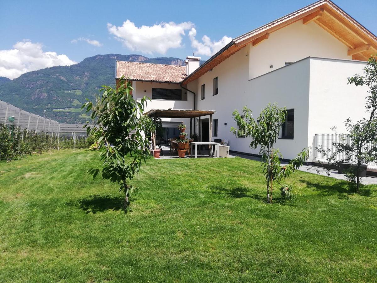 Gisshuebelhof Apartment Andrian Exterior photo